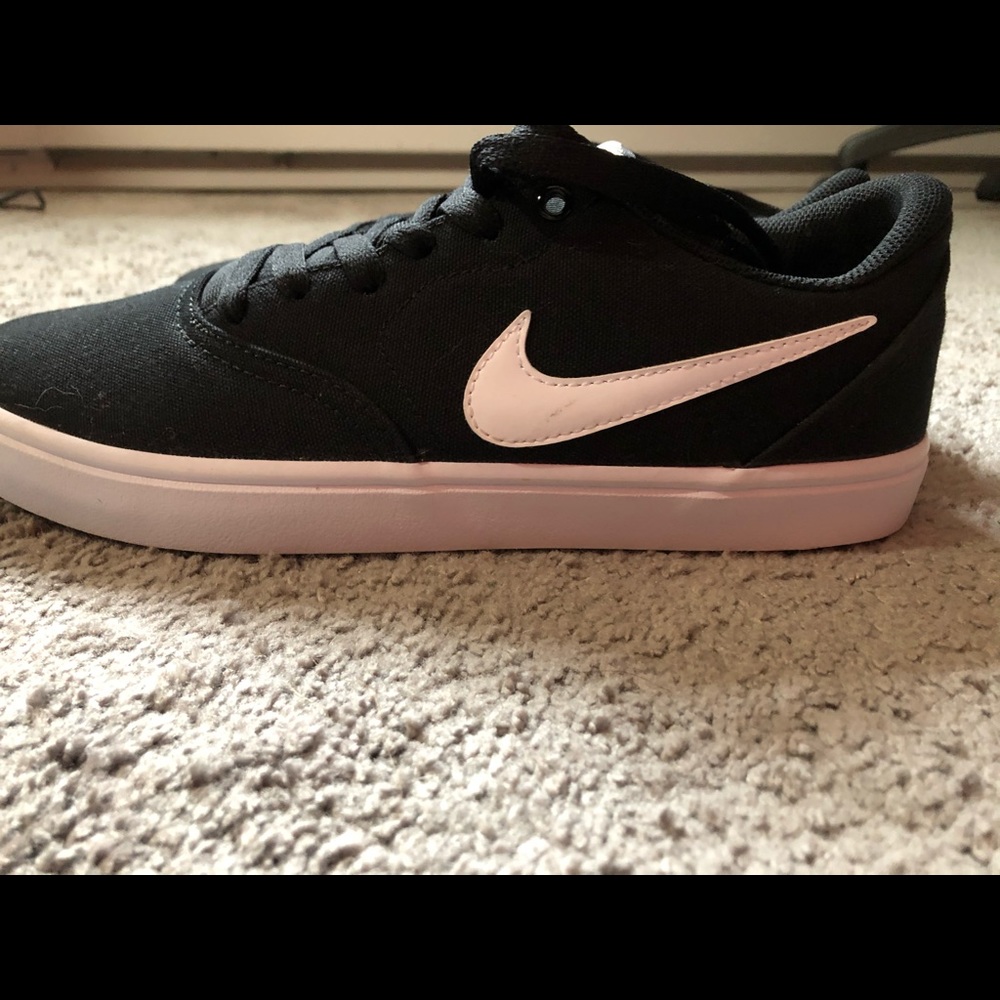 Nike skate shoes